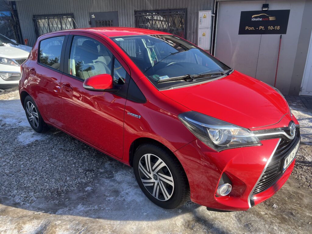 Toyota Yaris Hybryda, Niski przebieg, super cena, auto w bardzo dobrym stanie.