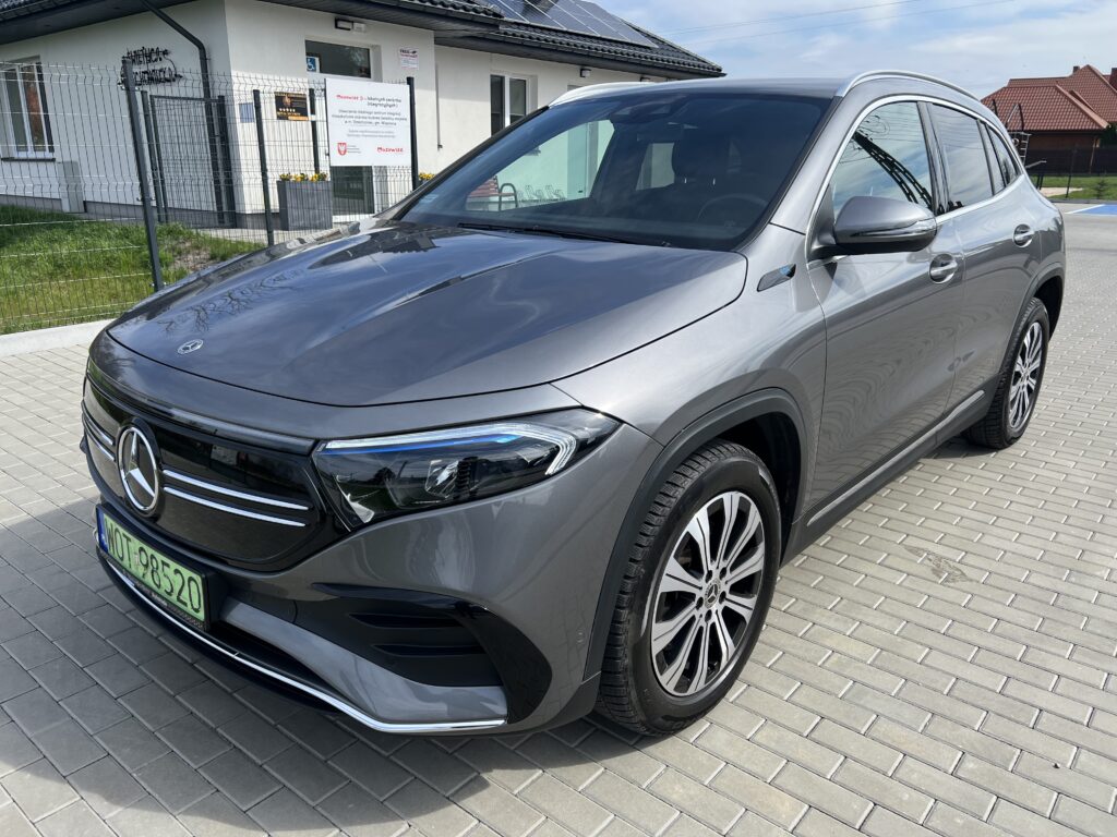 Mercedes EQA AMG Line Salon PL znikomy przebieg, serwis ASO stan perfekcyjny.