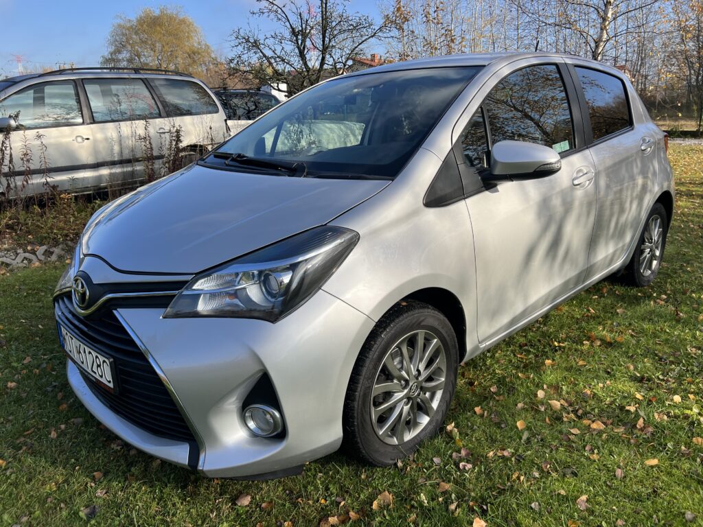 Toyota Yaris 2016 1.3, salon PL, stan idealny, po dużym serwisie!!